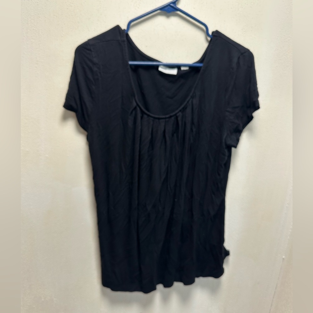 New York & Company Black Short Sleeve Top